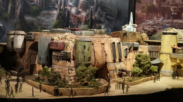 Choáng ngợp với khung cảnh y chang phim trong công viên chủ đề 'Star Wars' của Disney Choáng ngợp với khung cảnh y chang phim trong công viên chủ đề 'Star Wars' của Disney