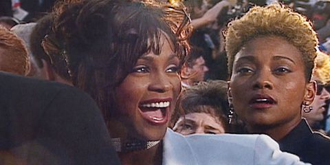 Chuyện tình đồng tính của Whitney Houston lần đầu tiên được tiết lộ trong cuốn tự truyện của người tình Chuyện tình đồng tính của Whitney Houston lần đầu tiên được tiết lộ trong cuốn tự truyện của người tình