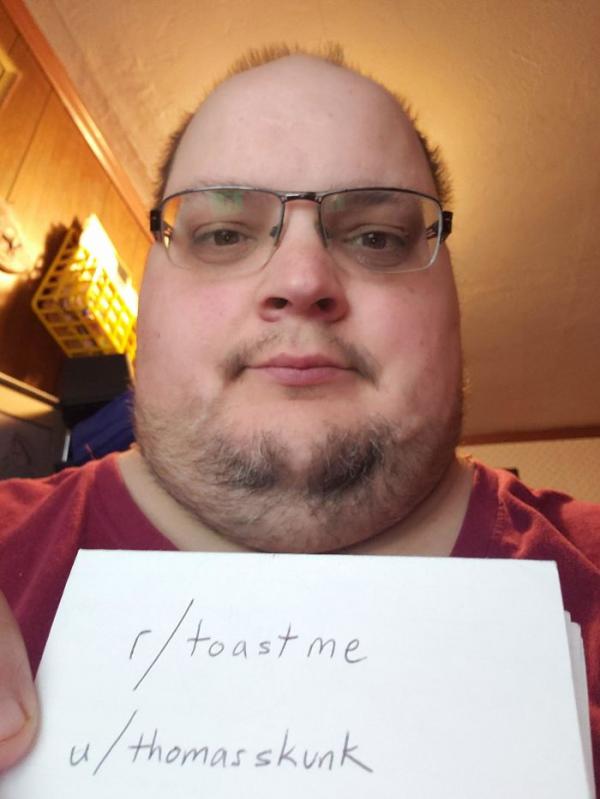 #ToastMe: Trào lưu người lạ động viên lẫn nhau sẽ khiến bạn cảm thấy ấm lòng hơn #ToastMe: Trào lưu người lạ động viên lẫn nhau sẽ khiến bạn cảm thấy ấm lòng hơn