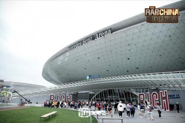 Vì muốn chụp ảnh Ngô Diệc Phàm, fangirl đánh liều tham gia show thi rap thế nhưng lại vào được hẳn vòng trong Vì muốn chụp ảnh Ngô Diệc Phàm, fangirl đánh liều tham gia show thi rap thế nhưng lại vào được hẳn vòng trong