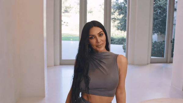 Mất 5 năm thi công, biệt thự 60 triệu USD của Kim Kardashian đã hoàn thành rồi đây Mất 5 năm thi công, biệt thự 60 triệu USD của Kim Kardashian đã hoàn thành rồi đây