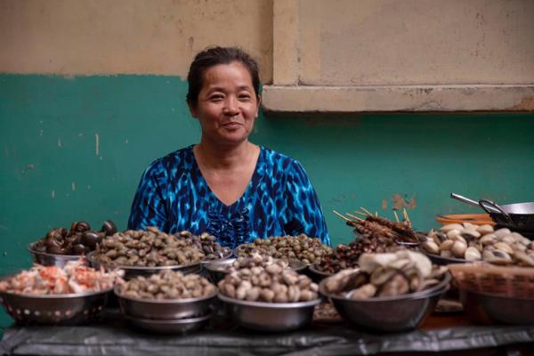 'Street Food': Vì những món ăn ngon nhất đều bắt nguồn từ đường phố 'Street Food': Vì những món ăn ngon nhất đều bắt nguồn từ đường phố