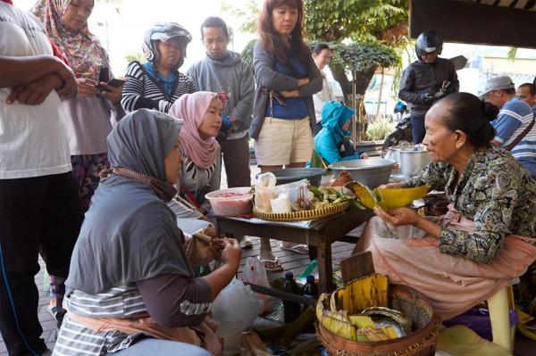 'Street Food': Vì những món ăn ngon nhất đều bắt nguồn từ đường phố 'Street Food': Vì những món ăn ngon nhất đều bắt nguồn từ đường phố