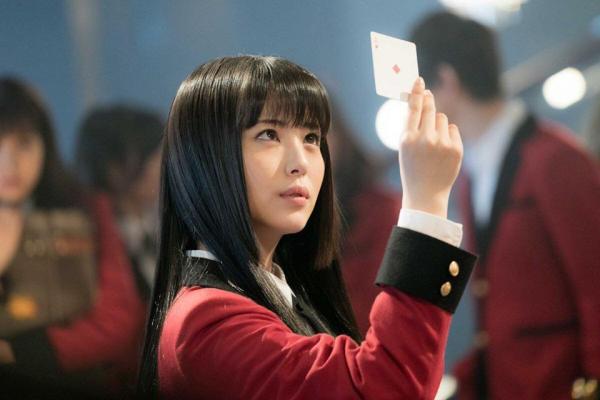 'Học Viện Cá Cược': Khi vị trí của bạn trong trường không dựa vào điểm số mà nhờ kĩ năng bài bạc 'Học Viện Cá Cược': Khi vị trí của bạn trong trường không dựa vào điểm số mà nhờ kĩ năng bài bạc