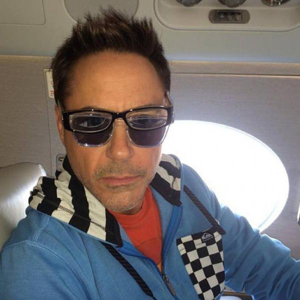 'Iron Man' Robert Downey Jr.: Chưa có màu nào trên đời mà anh đây chưa mặc lên người hết 'Iron Man' Robert Downey Jr.: Chưa có màu nào trên đời mà anh đây chưa mặc lên người hết
