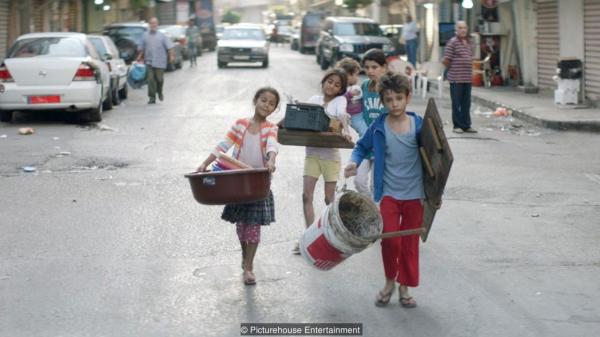 'Capernaum': Bộ phim về cậu bé 12 tuổi kiện bố mẹ ruột khiến toàn thế giới sửng sốt và tan nát cõi lòng 'Capernaum': Bộ phim về cậu bé 12 tuổi kiện bố mẹ ruột khiến toàn thế giới sửng sốt và tan nát cõi lòng