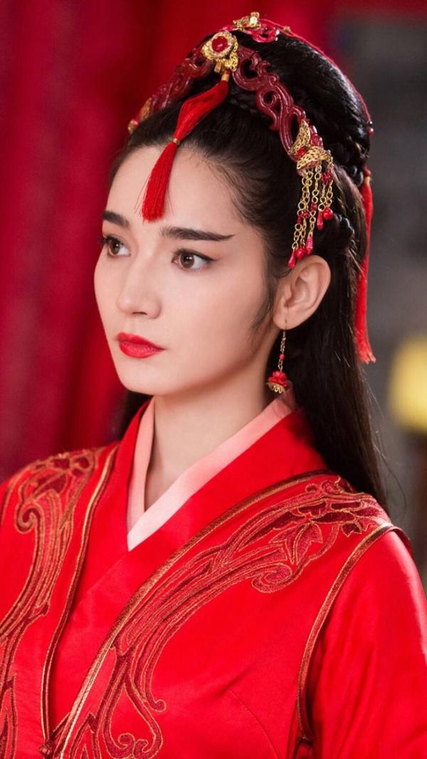 Dương Mịch tứ mỹ: Có hai người đẹp đến từ Tân Cương nhưng chỉ Địch Lệ Nhiệt Ba nổi tiếng Dương Mịch tứ mỹ: Có hai người đẹp đến từ Tân Cương nhưng chỉ Địch Lệ Nhiệt Ba nổi tiếng