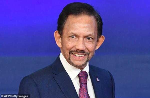 Quốc vương Brunei tuyên bố sẽ huỷ bỏ đạo luật man rợ ném đá người đồng tính đến chết Quốc vương Brunei tuyên bố sẽ huỷ bỏ đạo luật man rợ ném đá người đồng tính đến chết