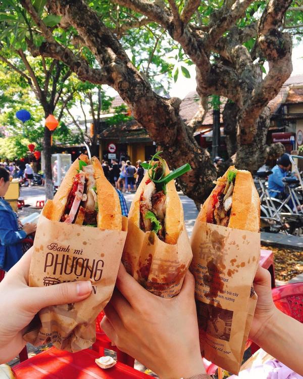 Bánh mì Phượng lừng danh Hội An đã có mặt trên đất Hàn với kiến trúc đậm chất phố cổ Bánh mì Phượng lừng danh Hội An đã có mặt trên đất Hàn với kiến trúc đậm chất phố cổ
