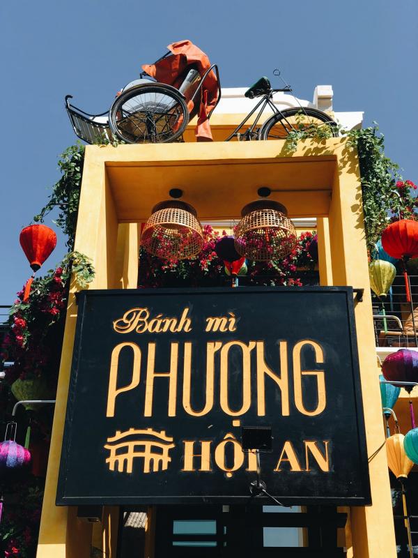 Bánh mì Phượng lừng danh Hội An đã có mặt trên đất Hàn với kiến trúc đậm chất phố cổ Bánh mì Phượng lừng danh Hội An đã có mặt trên đất Hàn với kiến trúc đậm chất phố cổ