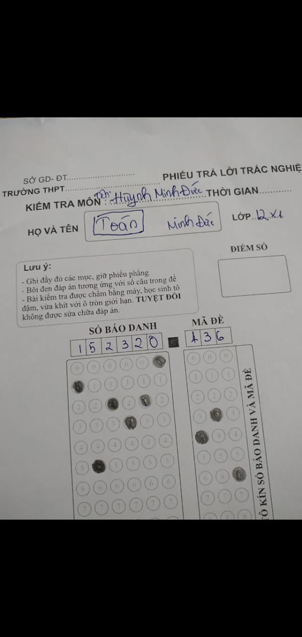 Đối mặt với tờ giấy thi, thí sinh căng thẳng đến nỗi quên luôn tên mình là gì Đối mặt với tờ giấy thi, thí sinh căng thẳng đến nỗi quên luôn tên mình là gì