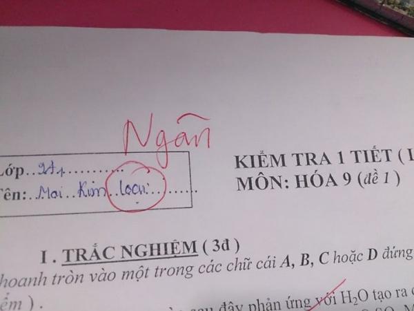 Đối mặt với tờ giấy thi, thí sinh căng thẳng đến nỗi quên luôn tên mình là gì Đối mặt với tờ giấy thi, thí sinh căng thẳng đến nỗi quên luôn tên mình là gì