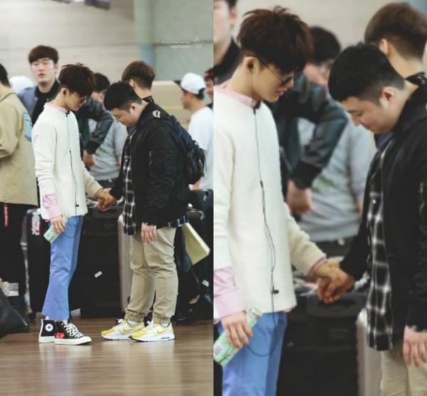 Những khoảnh khắc yêu muốn chết của thánh skinship B.I và 'nạn nhân' Bobby (IKON) Những khoảnh khắc yêu muốn chết của thánh skinship B.I và 'nạn nhân' Bobby (IKON)