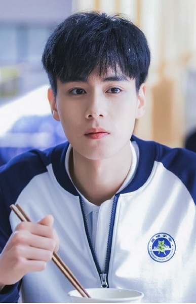 Một bước lên mây nhờ web drama, các sao nam sẽ sống sao nếu không còn là Giang Thần, Hoa Bưu Một bước lên mây nhờ web drama, các sao nam sẽ sống sao nếu không còn là Giang Thần, Hoa Bưu