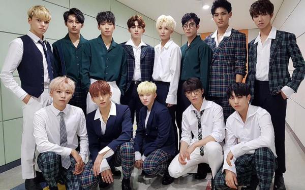 BXH 15 công ty giải trí bán nhiều đĩa nhất 2019: Bighit dẫn đầu, Pledis bất ngờ vượt mặt 2 ông lớn BXH 15 công ty giải trí bán nhiều đĩa nhất 2019: Bighit dẫn đầu, Pledis bất ngờ vượt mặt 2 ông lớn