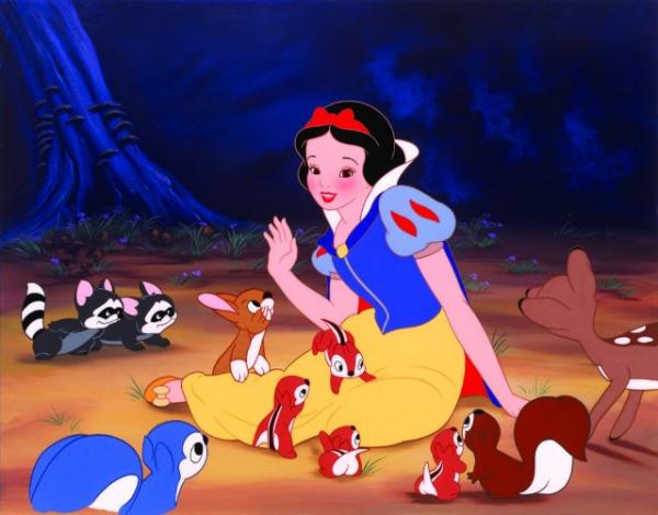 Tuổi thơ có Disney vì đã lược bỏ những yếu tố ghê rợn trong bản gốc 'Nàng Bạch Tuyết và Bảy Chú Lùn' Tuổi thơ có Disney vì đã lược bỏ những yếu tố ghê rợn trong bản gốc 'Nàng Bạch Tuyết và Bảy Chú Lùn'