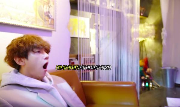 Baekhyun (EXO) chính thức làm Youtuber, vô tình tiết lộ tính cách hài hước, siêu lầy Baekhyun (EXO) chính thức làm Youtuber, vô tình tiết lộ tính cách hài hước, siêu lầy