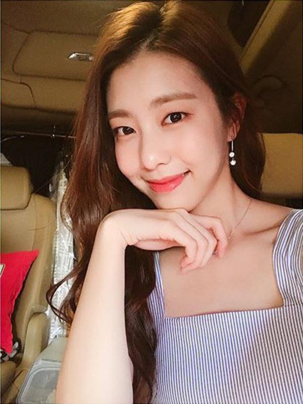 Vợ So Ji Sub: Tốt nghiệp trường nữ sinh Ewha danh giá và được Faker 'thầm thương trộm nhớ' Vợ So Ji Sub: Tốt nghiệp trường nữ sinh Ewha danh giá và được Faker 'thầm thương trộm nhớ'