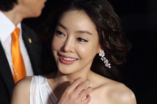 Sau 10 năm điều tra, vụ án cái chết tức tưởi của Jang Ja Yeon chính thức khép lại với kết luận gây tranh cãi Sau 10 năm điều tra, vụ án cái chết tức tưởi của Jang Ja Yeon chính thức khép lại với kết luận gây tranh cãi
