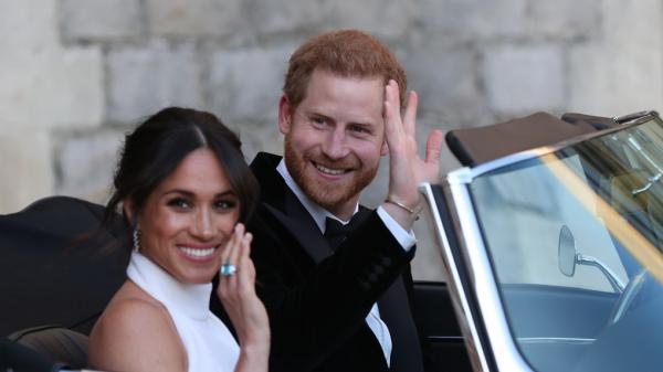 Bạn cũ Meghan Markle tiết lộ nàng dâu hoàng gia từng muốn tìm và hẹn hò đàn ông nổi tiếng Bạn cũ Meghan Markle tiết lộ nàng dâu hoàng gia từng muốn tìm và hẹn hò đàn ông nổi tiếng