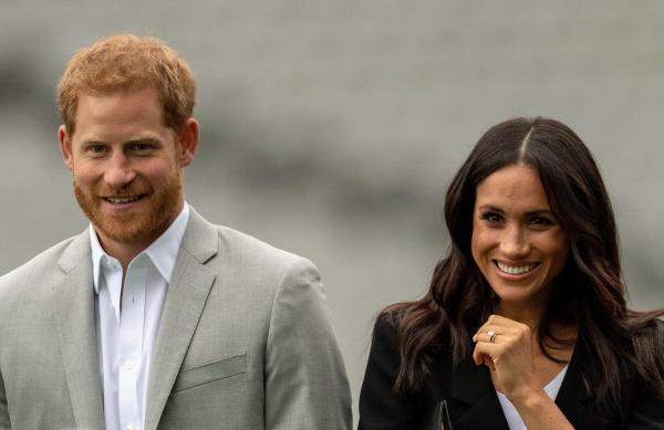 Bạn cũ Meghan Markle tiết lộ nàng dâu hoàng gia từng muốn tìm và hẹn hò đàn ông nổi tiếng Bạn cũ Meghan Markle tiết lộ nàng dâu hoàng gia từng muốn tìm và hẹn hò đàn ông nổi tiếng