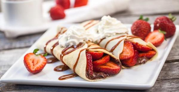 Phẫn nộ sự việc học sinh cho chất bẩn vào bánh crepe để mời giáo viên Phẫn nộ sự việc học sinh cho chất bẩn vào bánh crepe để mời giáo viên