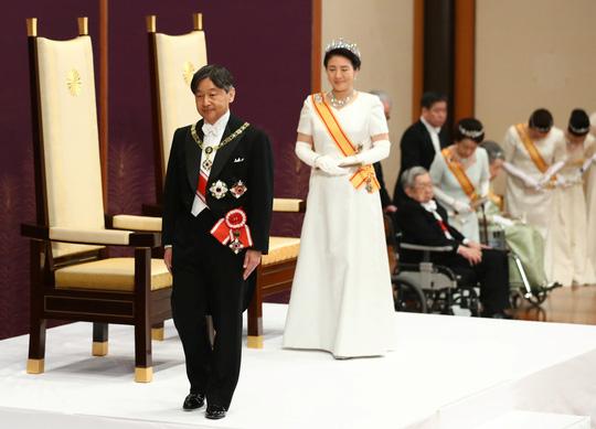 'Tam chủng thần khí': Vén màn bí ẩn về ba bảo vật linh thiêng trong lễ đăng quang của Nhật Hoàng 'Tam chủng thần khí': Vén màn bí ẩn về ba bảo vật linh thiêng trong lễ đăng quang của Nhật Hoàng