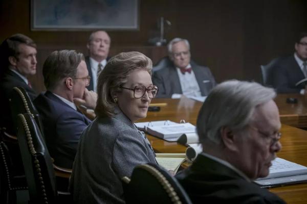 Katharine Graham - Từ 'mẹ bỉm sữa' núp bóng chồng đến bà trùm thay đổi bộ mặt báo chí Mỹ Katharine Graham - Từ 'mẹ bỉm sữa' núp bóng chồng đến bà trùm thay đổi bộ mặt báo chí Mỹ