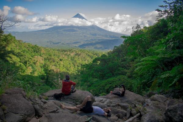 Philippines thông qua luật yêu cầu học sinh phải trồng được 10 cây xanh mới có thể tốt nghiệp Philippines thông qua luật yêu cầu học sinh phải trồng được 10 cây xanh mới có thể tốt nghiệp