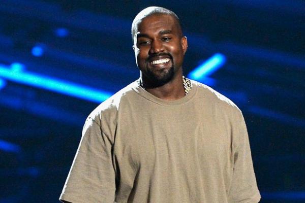 Thói quen kì lạ của người nổi tiếng: Lady Gaga giữ mình cho đêm tân hôn, Kanye West ngủ bất thình lình ở mọi nơi Thói quen kì lạ của người nổi tiếng: Lady Gaga giữ mình cho đêm tân hôn, Kanye West ngủ bất thình lình ở mọi nơi