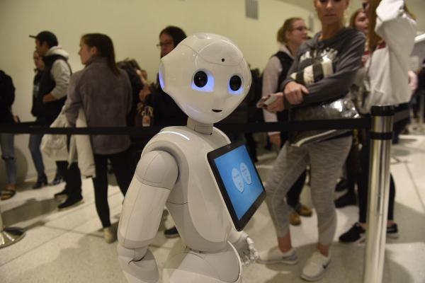 Facebook muốn xây dựng robot 'tương tác với người dùng'? Facebook muốn xây dựng robot 'tương tác với người dùng'?