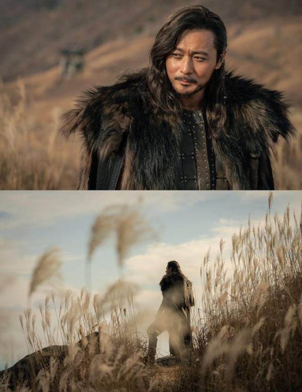Bom tấn truyền hình của Song Joong Ki dính nghi vấn 'đạo nhái' Game Of Thrones Bom tấn truyền hình của Song Joong Ki dính nghi vấn 'đạo nhái' Game Of Thrones