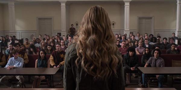 'The Society': Cha mẹ đột nhiên biến mất, thị trấn bị cô lập, đám trẻ trung học phải làm sao? 'The Society': Cha mẹ đột nhiên biến mất, thị trấn bị cô lập, đám trẻ trung học phải làm sao?