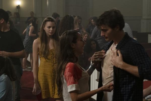 'The Society': Cha mẹ đột nhiên biến mất, thị trấn bị cô lập, đám trẻ trung học phải làm sao? 'The Society': Cha mẹ đột nhiên biến mất, thị trấn bị cô lập, đám trẻ trung học phải làm sao?