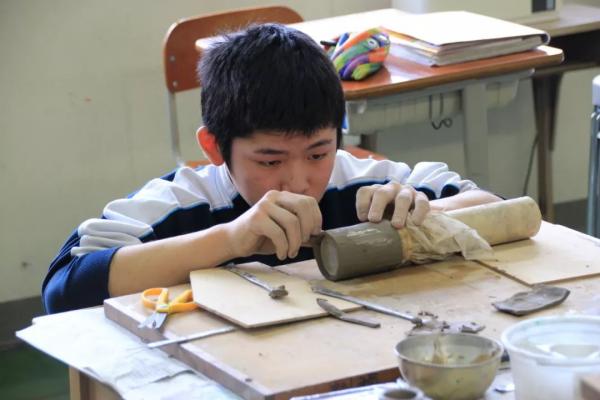 Ngôi trường Nhật Bản chỉ có một học sinh, ngày cậu trai tốt nghiệp cũng là ngày trường đóng cửa Ngôi trường Nhật Bản chỉ có một học sinh, ngày cậu trai tốt nghiệp cũng là ngày trường đóng cửa