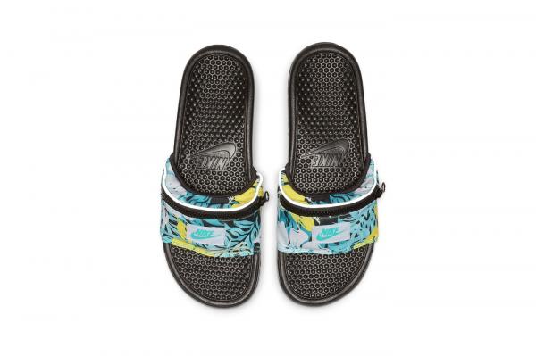 Nike tung ra siêu phẩm 'dép Slides kèm túi', dân tình ngán ngẩm 'có khác gì dép đi nhà tắm không?!' Nike tung ra siêu phẩm 'dép Slides kèm túi', dân tình ngán ngẩm 'có khác gì dép đi nhà tắm không?!'