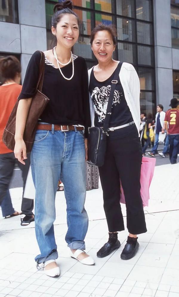 37 năm thời trang đường phố Tokyo làm kinh ngạc thế giới 1980 - 2017 (P2) 37 năm thời trang đường phố Tokyo làm kinh ngạc thế giới 1980 - 2017 (P2)