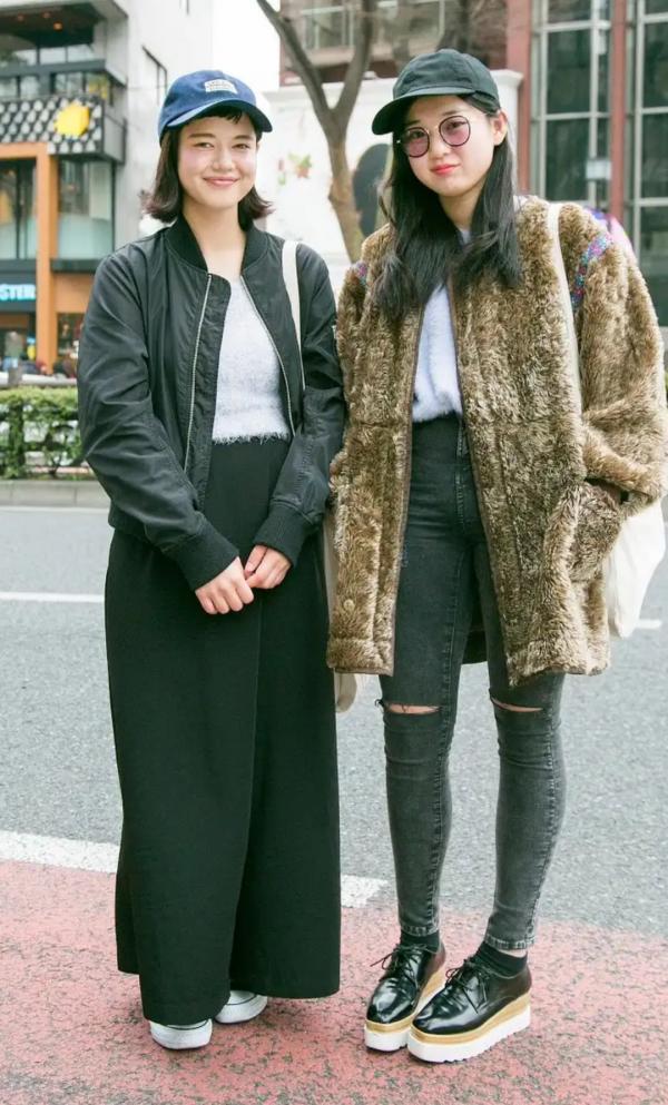 37 năm thời trang đường phố Tokyo làm kinh ngạc thế giới 1980 - 2017 (P2) 37 năm thời trang đường phố Tokyo làm kinh ngạc thế giới 1980 - 2017 (P2)