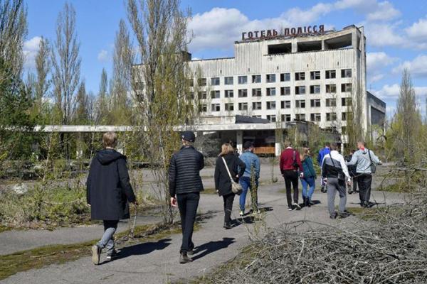 Khách du lịch tới thị trấn Chernobyl tăng 40% từ khi phim của HBO 'gây sốt' trên toàn cầu Khách du lịch tới thị trấn Chernobyl tăng 40% từ khi phim của HBO 'gây sốt' trên toàn cầu