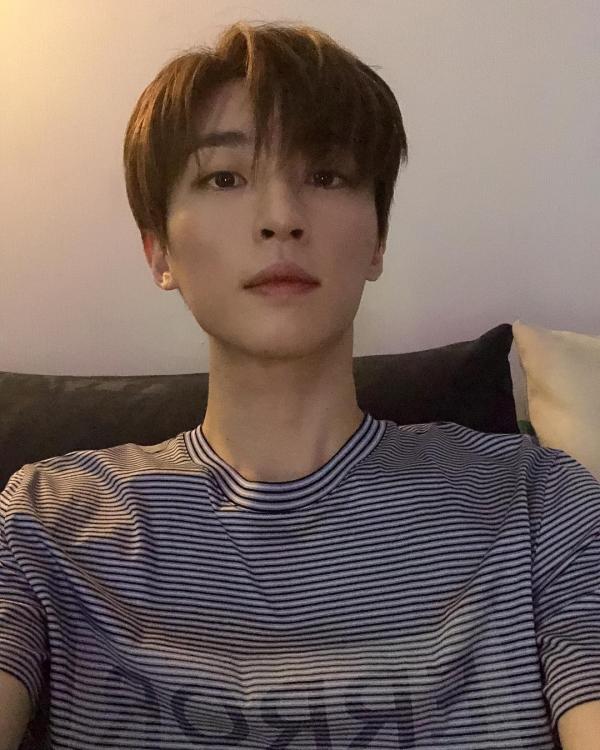 R.Tee - Producer đẹp hơn hoa, hotboy mới trong truyền thuyết của nhà YG là ai? R.Tee - Producer đẹp hơn hoa, hotboy mới trong truyền thuyết của nhà YG là ai?
