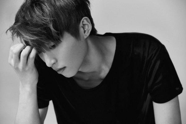 R.Tee - Producer đẹp hơn hoa, hotboy mới trong truyền thuyết của nhà YG là ai? R.Tee - Producer đẹp hơn hoa, hotboy mới trong truyền thuyết của nhà YG là ai?