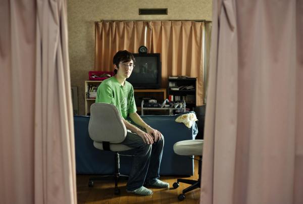 Hikikomori trở thành tội phạm - Mối nguy hiểm tiềm ẩn của xã hội Nhật Bản? Hikikomori trở thành tội phạm - Mối nguy hiểm tiềm ẩn của xã hội Nhật Bản?