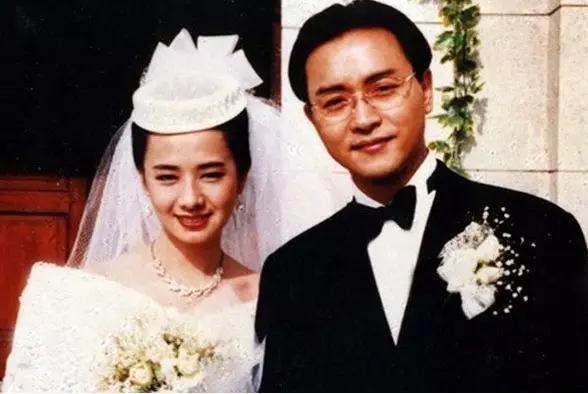 Nàng thơ duy nhất từng được Trương Quốc Vinh xin cưới: 'Anh ấy cái gì cũng có, chỉ là không có Thượng đế' Nàng thơ duy nhất từng được Trương Quốc Vinh xin cưới: 'Anh ấy cái gì cũng có, chỉ là không có Thượng đế'