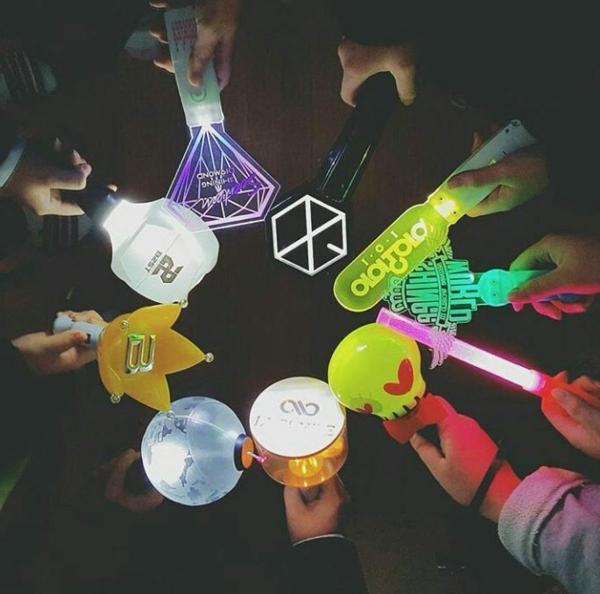 Vì sao lễ trao giải AAA 2019 là 'cơ hội nghìn năm có một' đối với fan K-Pop tại Việt Nam? Vì sao lễ trao giải AAA 2019 là 'cơ hội nghìn năm có một' đối với fan K-Pop tại Việt Nam?