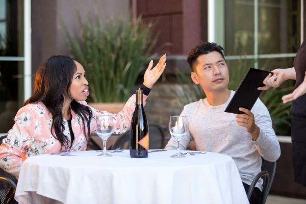 Topic hot trên Quora: Những cử chỉ nhỏ nhặt có thể đọc vị tâm lý và tính cách của một người Topic hot trên Quora: Những cử chỉ nhỏ nhặt có thể đọc vị tâm lý và tính cách của một người