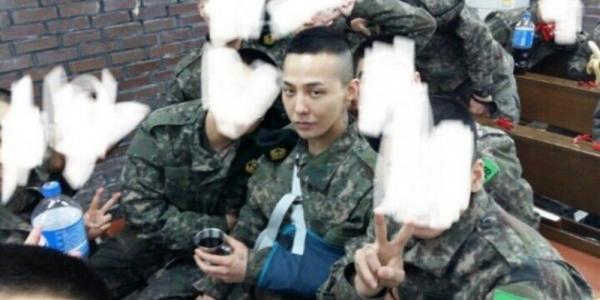 'Mối thù truyền kiếp' giữa Dispatch và YG bắt đầu từ khi nào, chuyện gì đã xảy ra suốt 9 năm trời? 'Mối thù truyền kiếp' giữa Dispatch và YG bắt đầu từ khi nào, chuyện gì đã xảy ra suốt 9 năm trời?