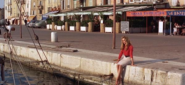 Chúa đã tạo ra đàn bà nhưng Quỷ dữ lại sinh ra Brigitte Bardot Chúa đã tạo ra đàn bà nhưng Quỷ dữ lại sinh ra Brigitte Bardot