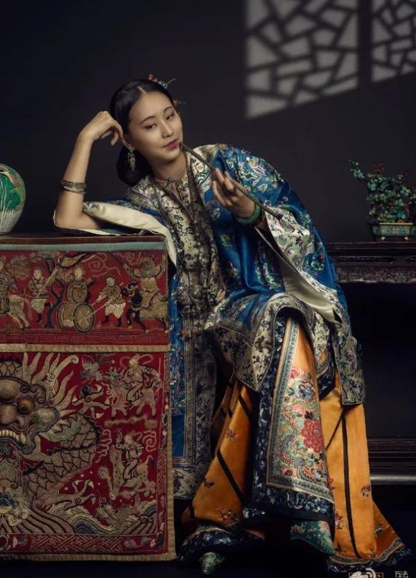Long Tử Gia - Tổng tài 24 tuổi của ngành thiết kế trang sức đang khuynh đảo giới giải trí Hoa ngữ Long Tử Gia - Tổng tài 24 tuổi của ngành thiết kế trang sức đang khuynh đảo giới giải trí Hoa ngữ