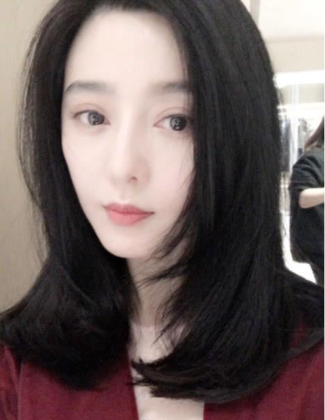 Kiên trì đắp 16 nghìn mask dưỡng da trong 20 năm, đây là mặt mộc khó tin của Phạm Băng Băng bây giờ Kiên trì đắp 16 nghìn mask dưỡng da trong 20 năm, đây là mặt mộc khó tin của Phạm Băng Băng bây giờ