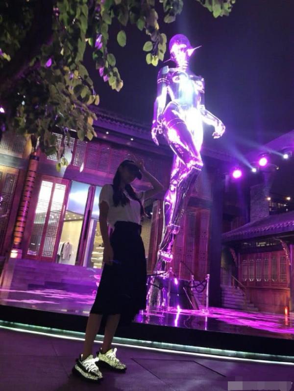 Sốc: AngelaBaby suýt mất mạng trong cơn động đất Tứ Xuyên, phải chạy 20 tầng lầu để trốn thoát Sốc: AngelaBaby suýt mất mạng trong cơn động đất Tứ Xuyên, phải chạy 20 tầng lầu để trốn thoát